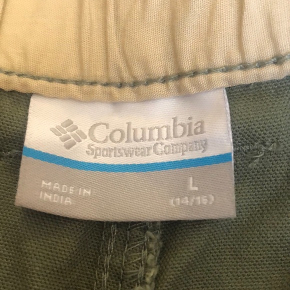 NEW Columbia Flex ROC shorts. Size: Youth Large. Olive Green color. - Picture 6 of 7